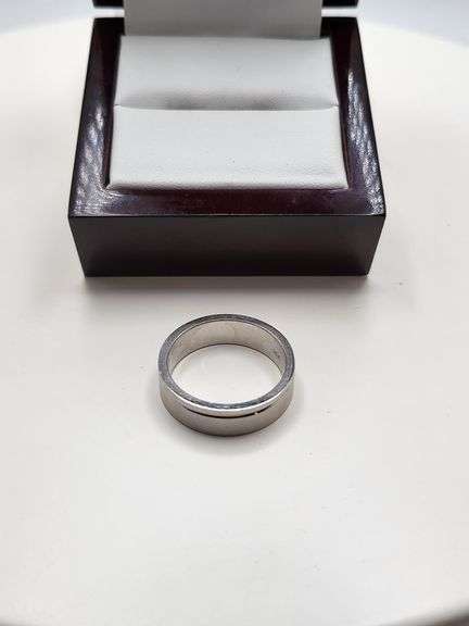 14KT White Gold Band