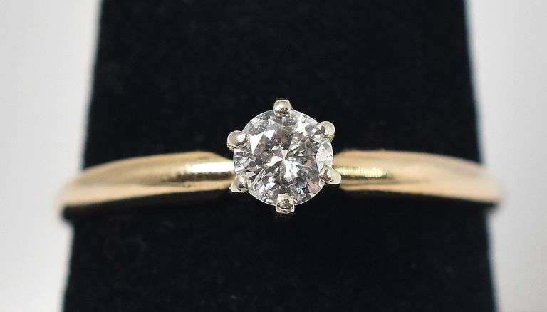 Marvelous 14K Yellow Gold Approx. 0.41CTW Solitaire Diamond Ring