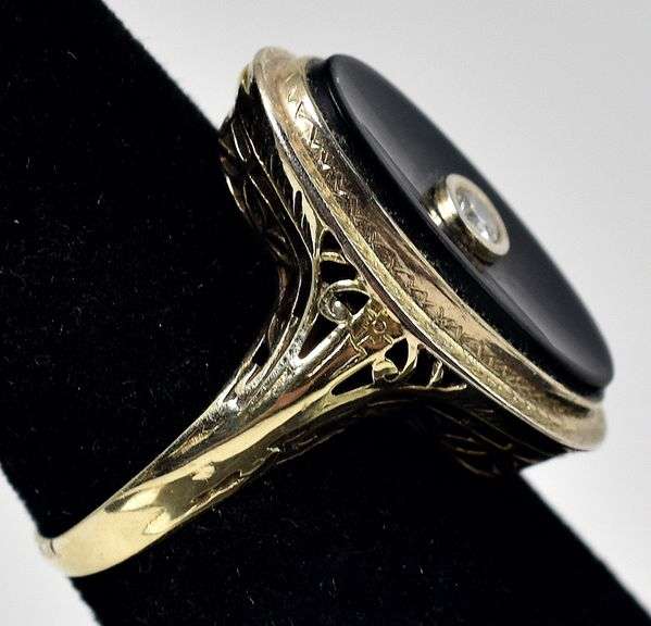Vintage 14K Yellow Gold Black Onyx Gemstone Ring with Diamond Accents