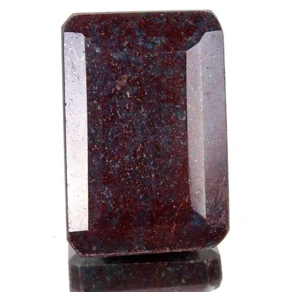 Huge Certified 1000 Ct Museum Size Natural Red Ruby Kyanite Solitaire