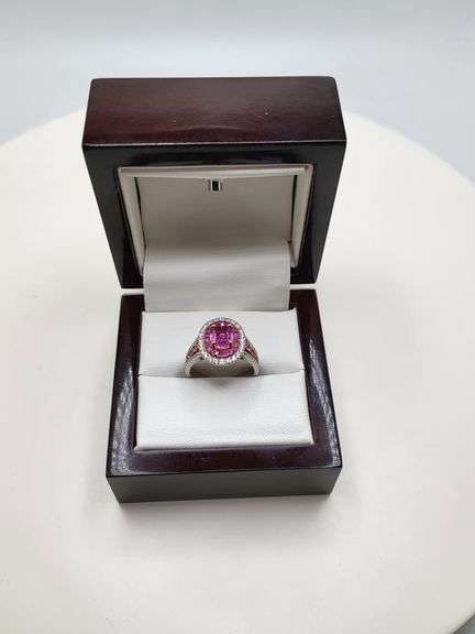 Very Fine Quality 18KT White Gold Pink Sapphire & Diamond Ring