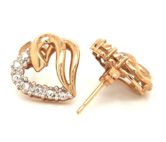 10kt Yellow gold diamond heart shaped earrings
