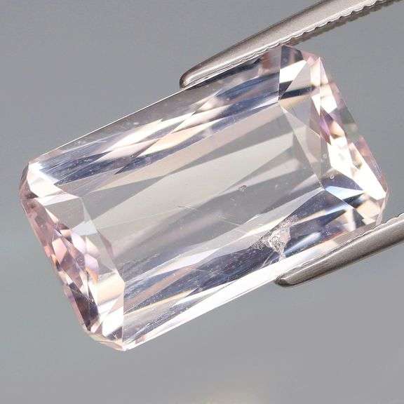 Gorgeous 6.58ct real untreated Brazilian Morganite!