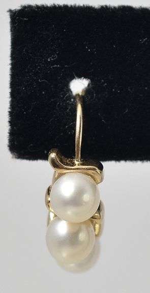 Elegant 14K Yellow Gold Pearl Dangle Earrings