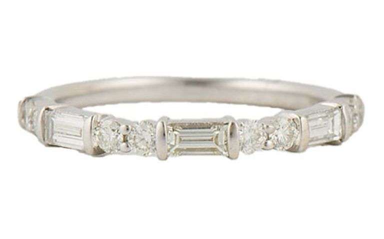 0.50ctw Baguette and Round Diamond Wedding Band Ring in 14K