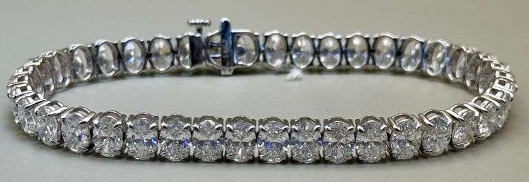 14K White Gold Oval Cut Lab Diamond Bracelet Of 17.31 Ct