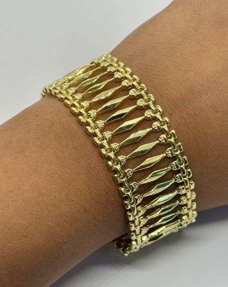 14K Yellow Gold Italian Diamond Bar Bracelet