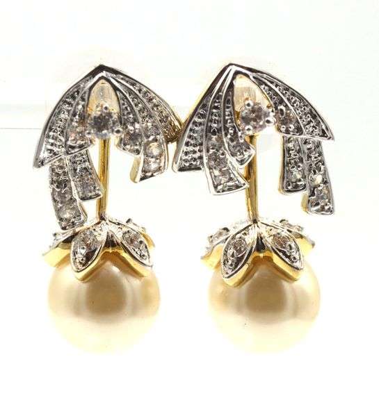 Camrose & Kross Jackie Kennedy gold tone pearl interchanging earrings