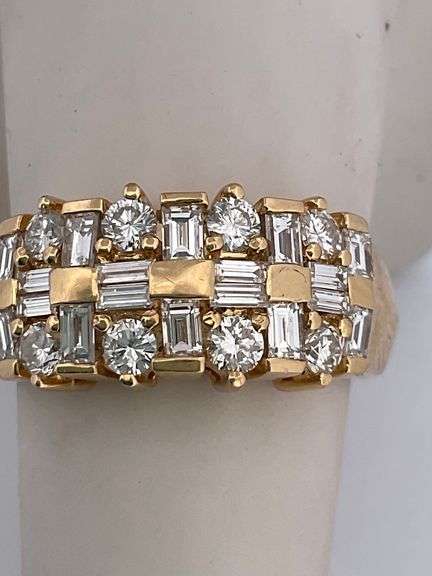 CERTIFIED BRAND NEW 18K YELLOW GOLD DIAMOND BAND / RING
