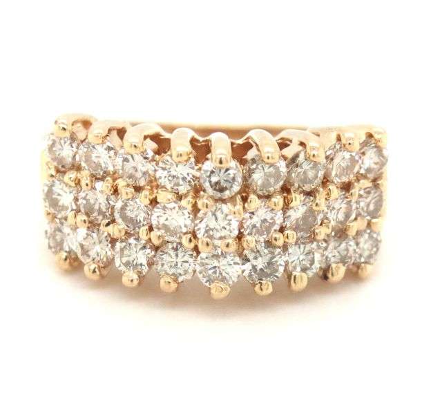 14kt Yellow gold 0.50ctw 3 row diamond ring