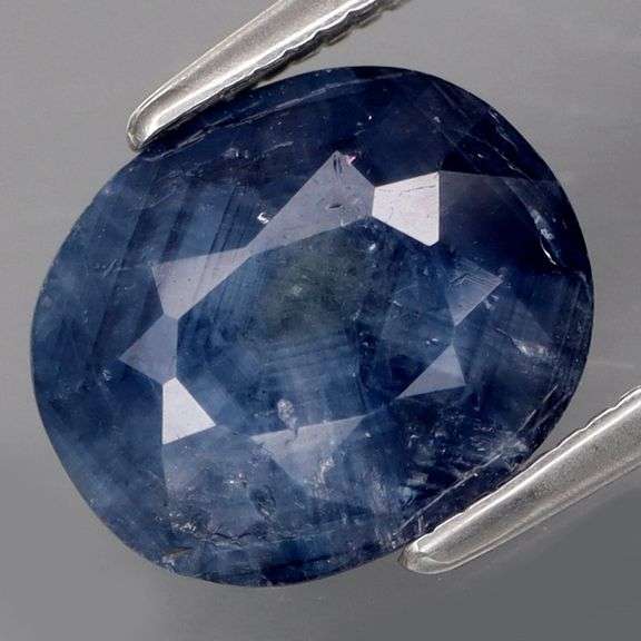 Swirling saturation! Heated only! 3.35ct Sapphire!