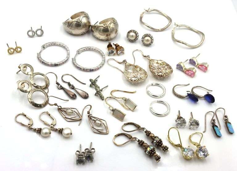 Group lot of Vintage 925 sterling silver earrings