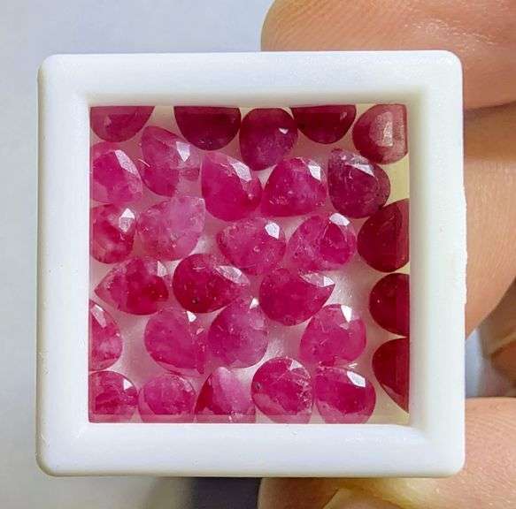 Lovely 11.95ct 39 piece pear cut Ruby set -Heated only!!!