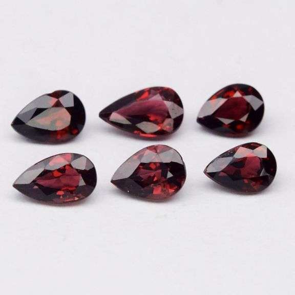 Untreated! VVS to VS grade! 1.25ct Mozambique Ruby set!