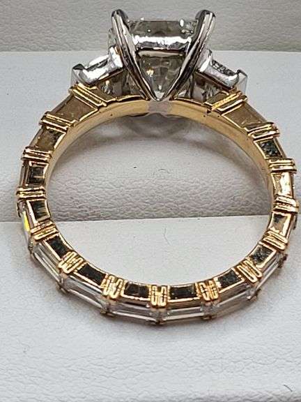 Magnificent 18kt Diamond Eternity Ring