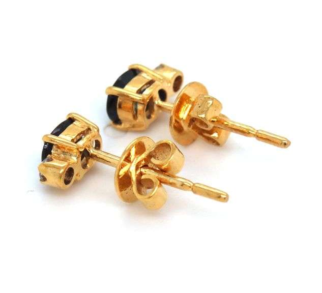 10kt Yellow gold sapphire and diamond stud