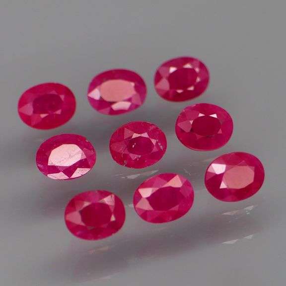 Collectors 2.64ct PIGEONS BLOOD Burmese Ruby set!!!