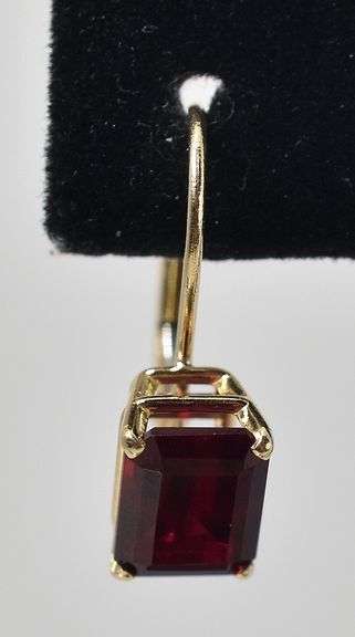 Amazing 14K Yellow Gold Approx. 3.12CTW Red Garnet Gemstone Dangle Earrings