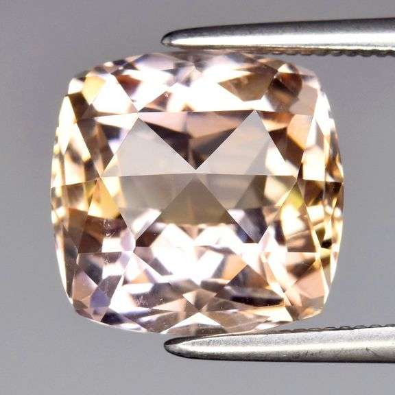 Premium grade VVS 4.18ct rose cushion peach Ametrine!