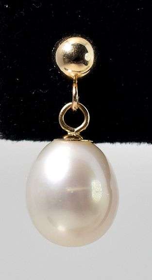 Sophisticated 14k Yellow Gold Pearl Dangle Earrings