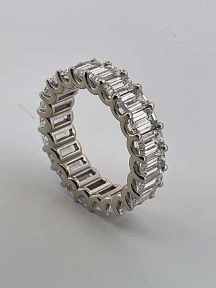 CERTIFIED BRAND NEW 14K WHITE GOLD DIAMOND ETERNITY BAND. 7.50 CARATS OF DIAMONDS