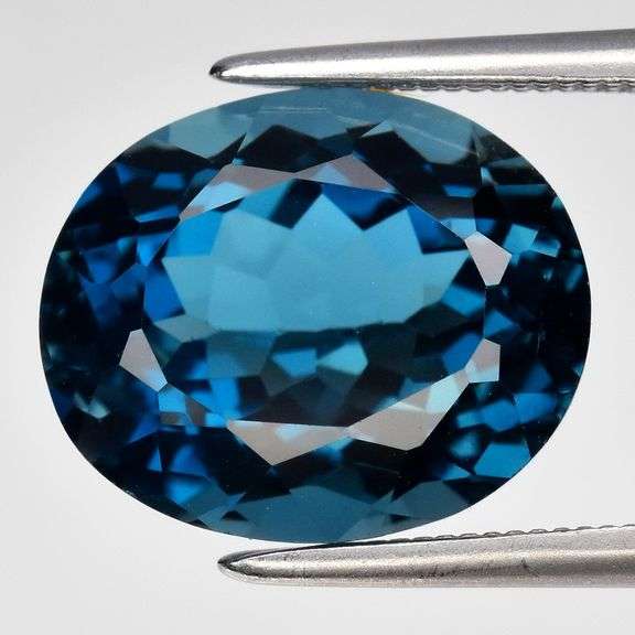 Outstanding 6.45ct VS clarity London blue Topaz