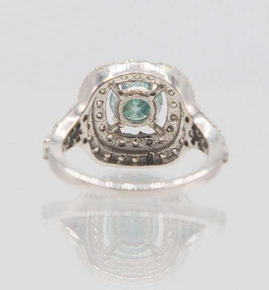 Dazzling 2.75 Ct Emerald Green Fire Moissanite Ring
