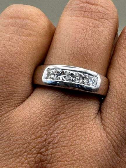 14K White Gold Princess Cut Wedding Band of 1.05ct