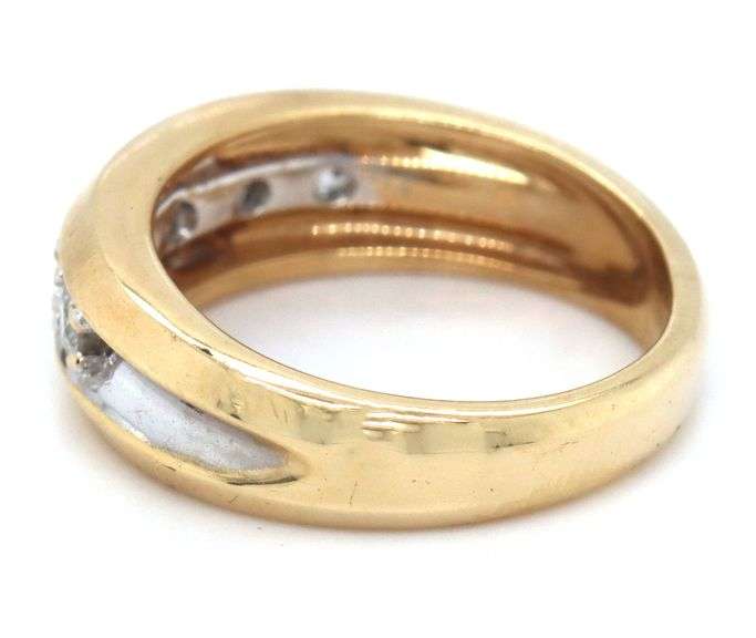 Practical 14K YG 5 Diamond Ring
