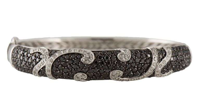 3.95ctw Black and White Diamond Swirl Hinged Bangle Bracelet in 14K