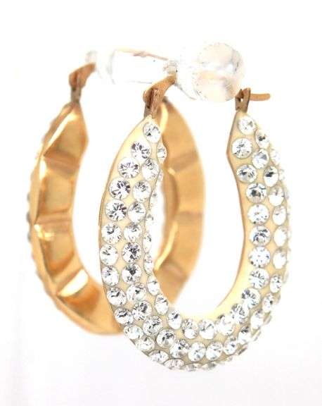 14kt Yellow gold crystal oval earrings