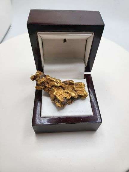 Investment! Pure high Quality Australian 22k Gold Nugget, 107.9 grams, shape of a little dinosaur