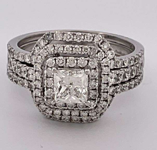 Certified 14k white gold diamond engagement ring. 2.85 CARATS