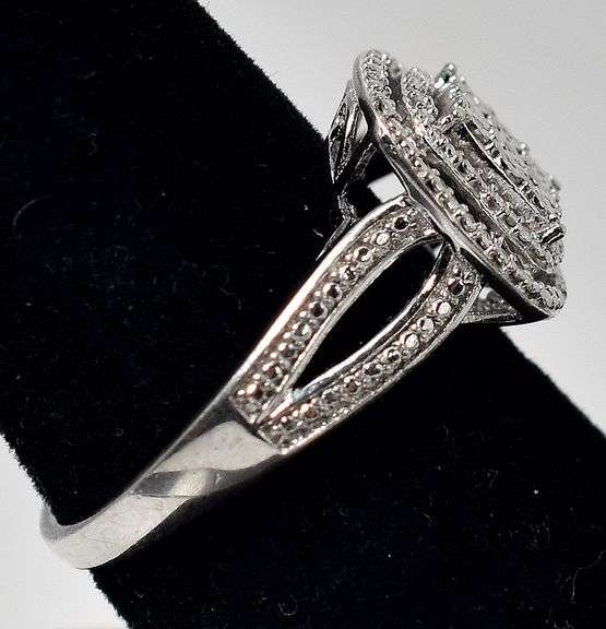 Diamond Ring in Sterling Silver