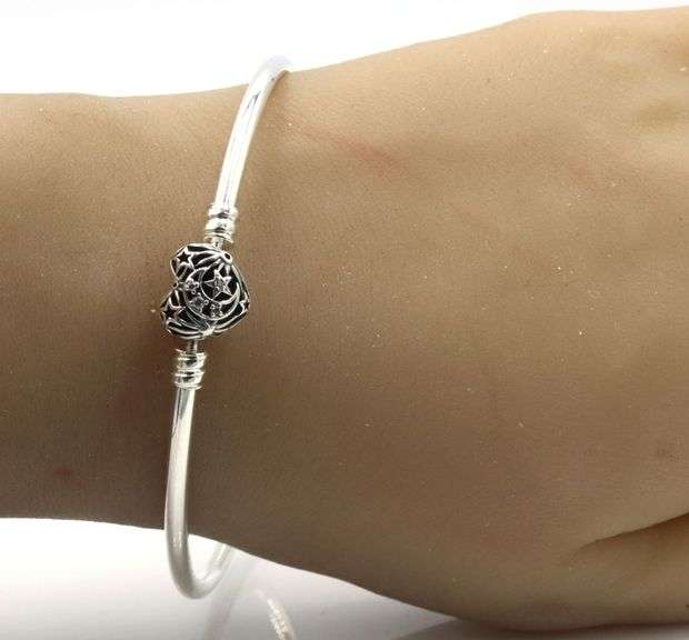 Pandora Celestial heart clasp bangle bracelet