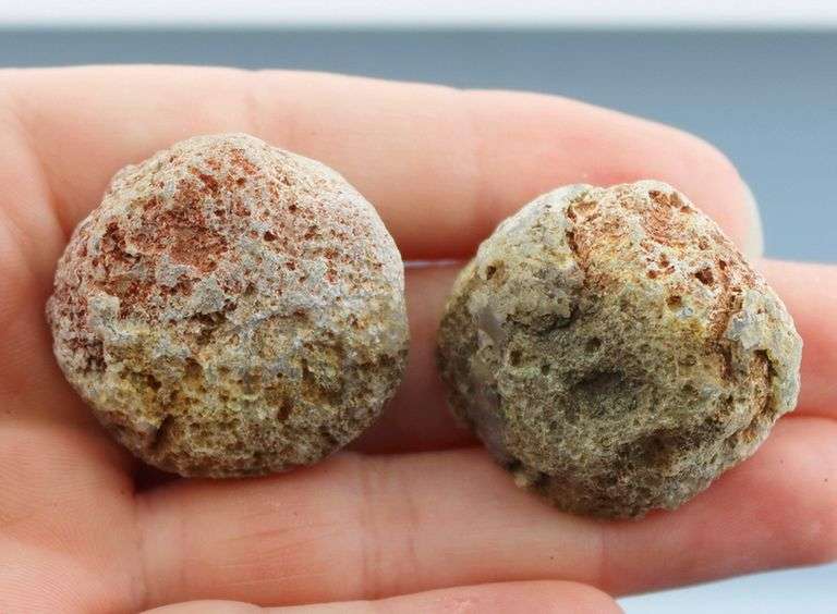 Large! 157.73ct Tabasco Geode pair