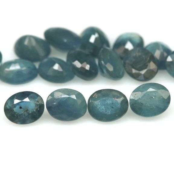 8.66ct gray blue Sapphire set from Madagascar