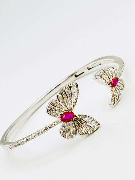 925 Sterling Silver Stunning Twin Butterfly Cuff With Baguette And Round Rhinestone Cuff Bracelet
