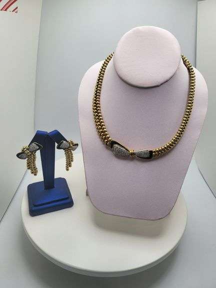 Magnificent 18KT Yellow Gold 5+ CTTW Diamond Necklace and Earring Set