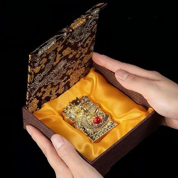 Dragon Trench-Style Kerosene Lighter