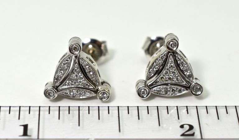 Versatile Pair of 14K White Gold and Diamond Earrings
