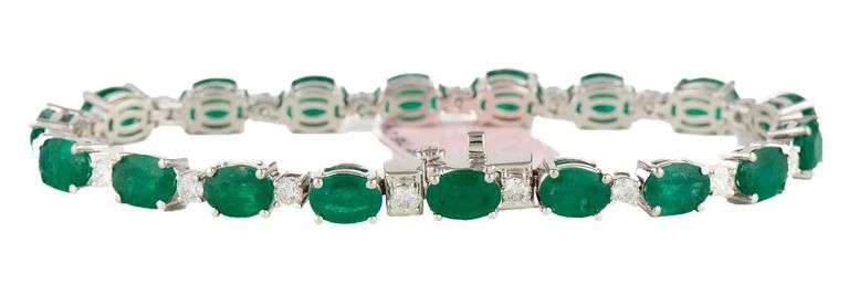 New 12.0ctw Oval Emerald and 1.55ctw Diamond Tennis Bracelet in 14K