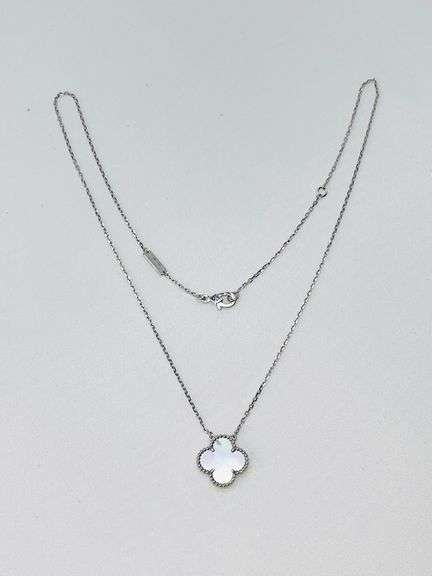 18KT White Gold Handcrafted Single Clover White Mother of Pearl Pendant Necklace