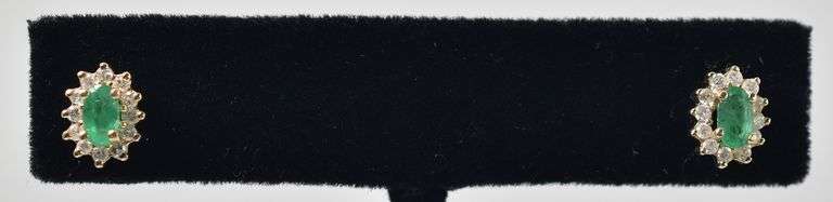 Admirable 14K Yellow Gold Approx. 0.44CTW Emerald Gemstone Stud Earrings with Diamond Accents