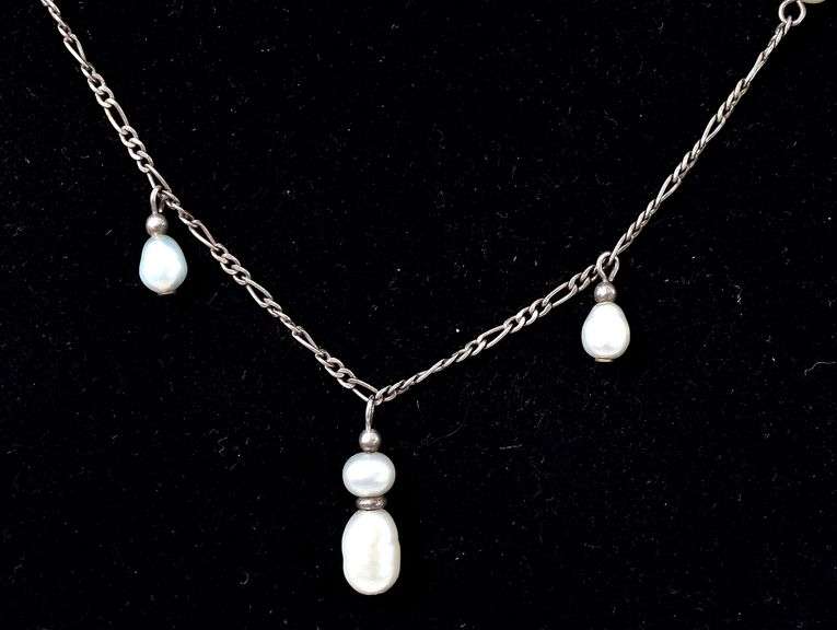 Pearl Beaded Necklace in Sterling Silver