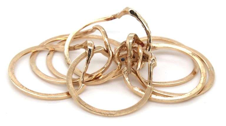 18kt Yellow gold ruby and sapphire puzzle ring