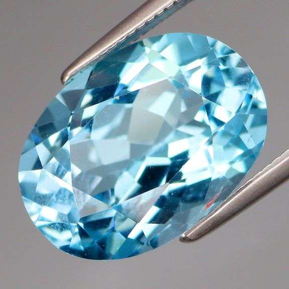 Full sparkle! 7.56ct vivid Swiss blue Topaz