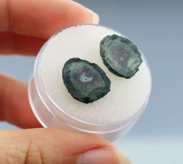 Mesmerizing 14.31ct Tabasco Geode pair