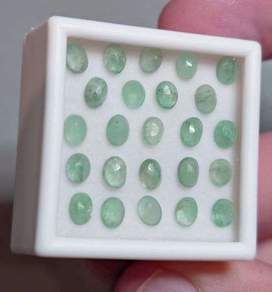 Look! It's a 6.73ct set of Emeralds with matched size and color!