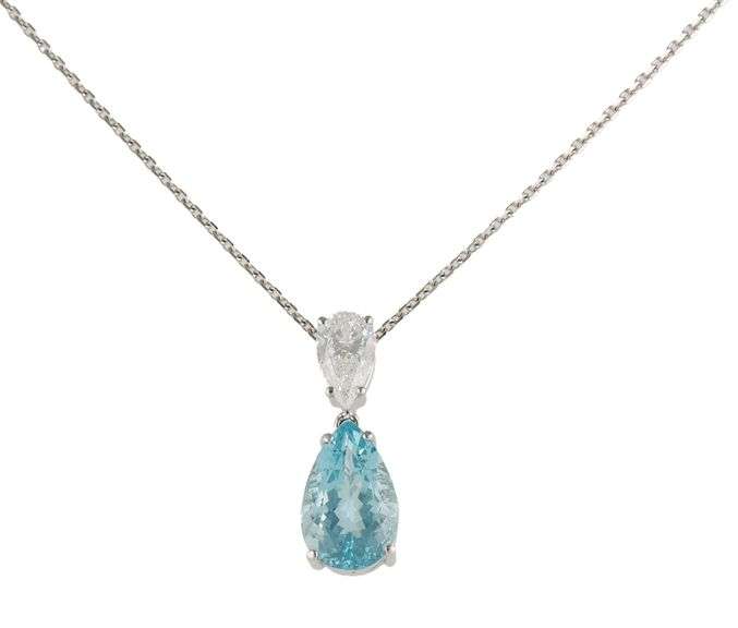 New 4.27ct Pear Shaped Aquamarine and 1.01ct Pear Shaped Diamond Pendant Necklace in 14K